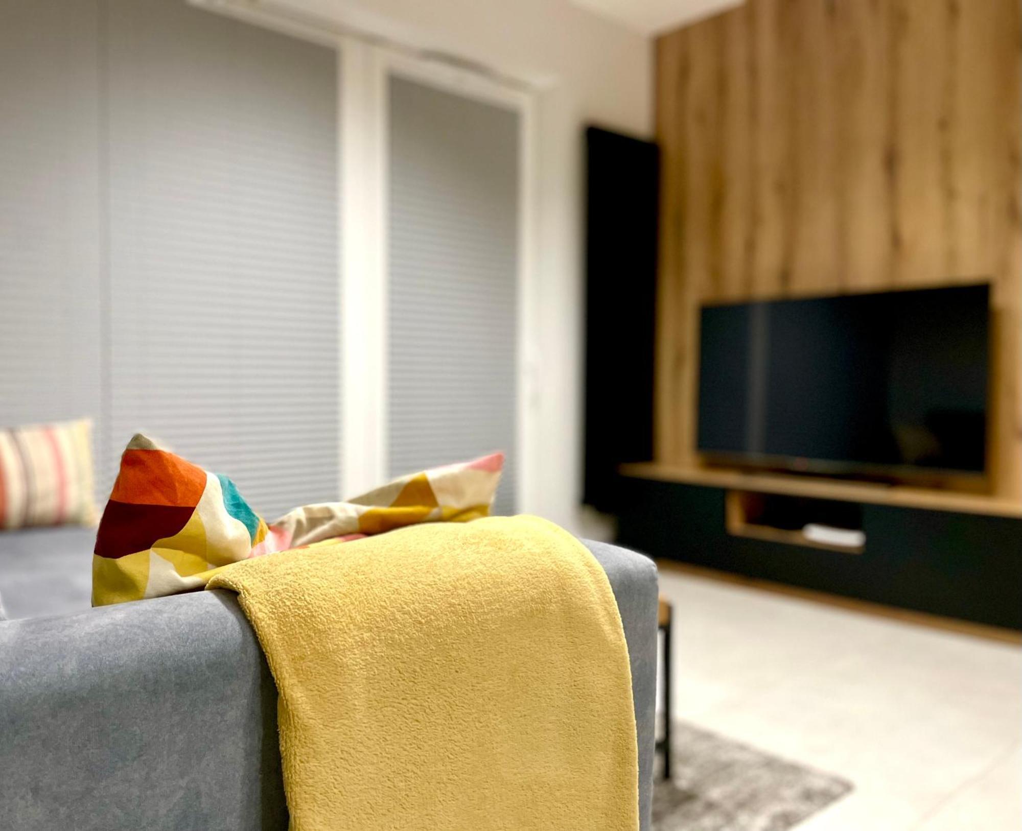 Apartament Twierdza Z Widokiem Na Jezioro Ostróda Exterior foto